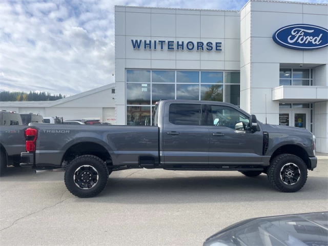 Ford F-250 Super Duty Lariat 2027