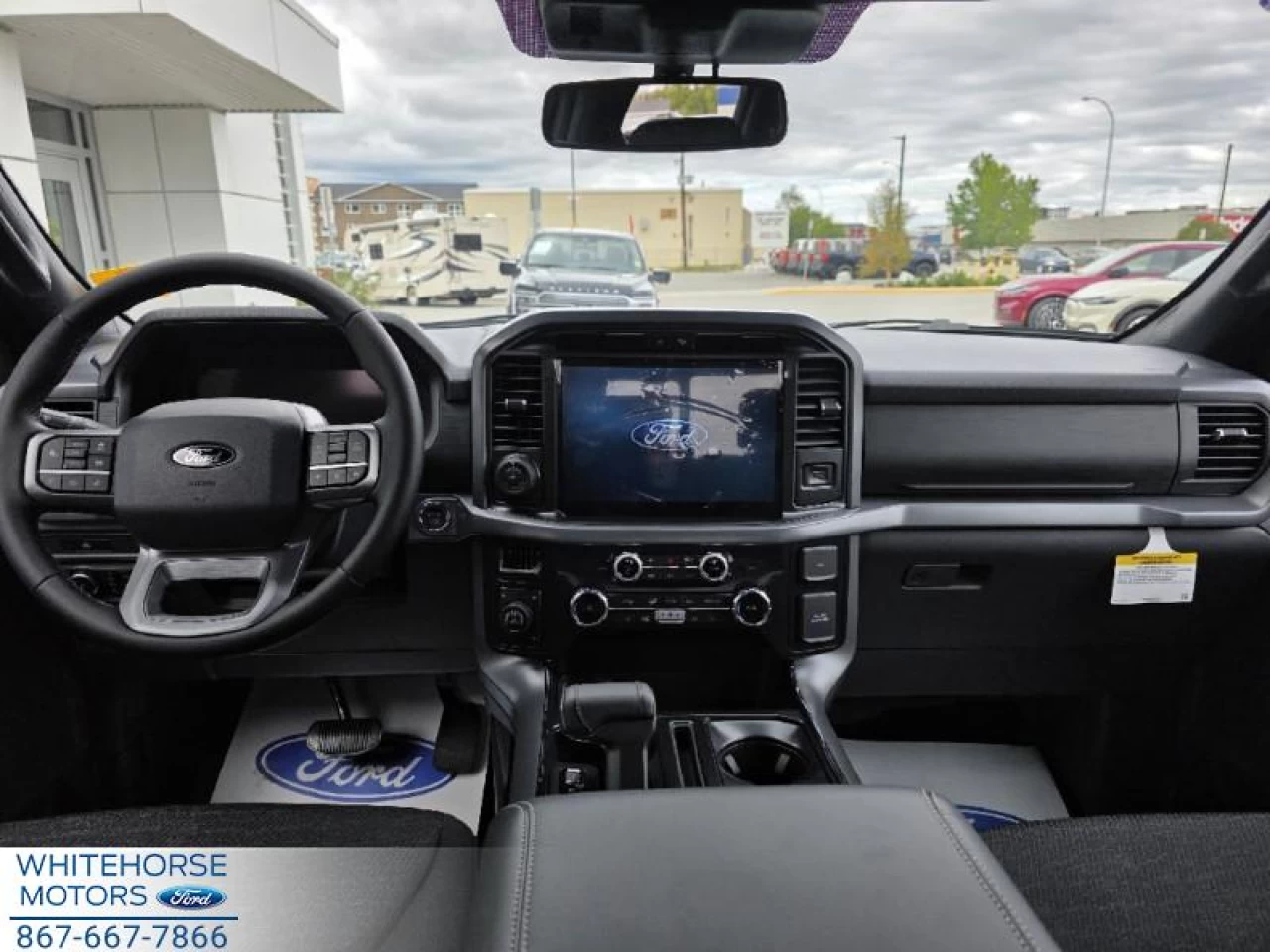 2025 Ford F-150 XLT Main Image