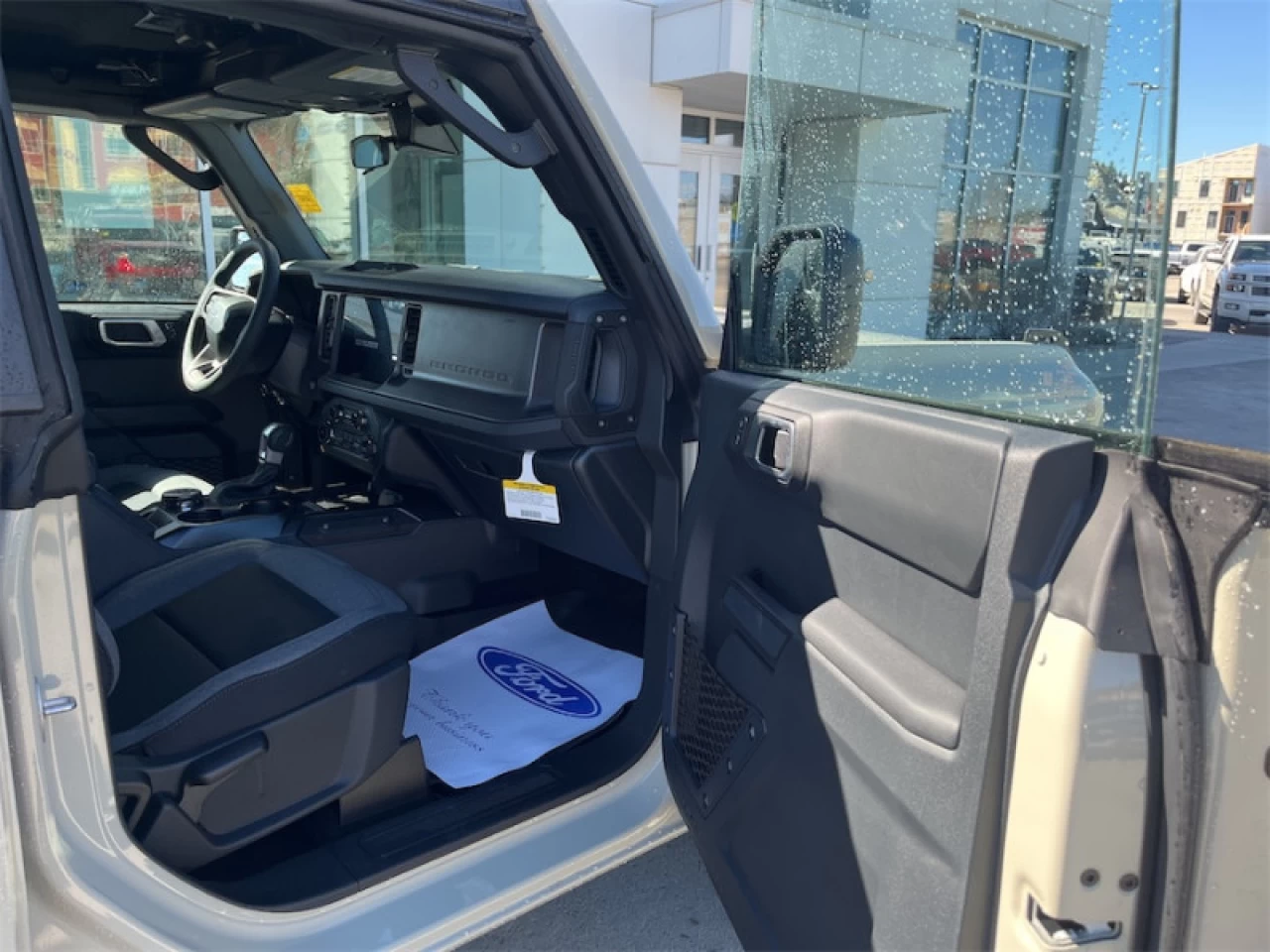 2026 Ford Bronco Base Image principale