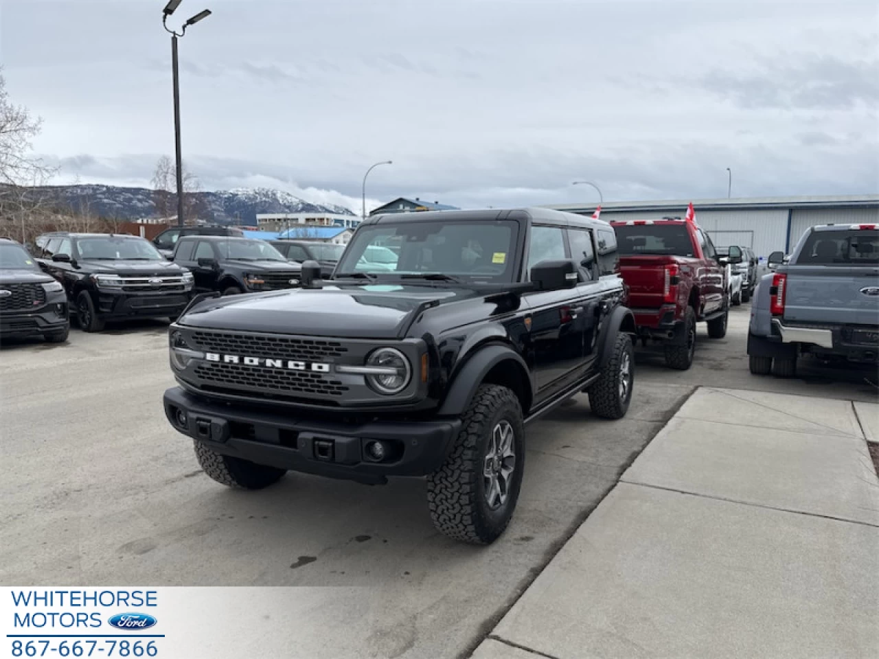 2025 Ford Bronco Badlands Main Image