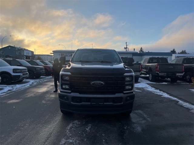 Ford F-350 XLT 2024