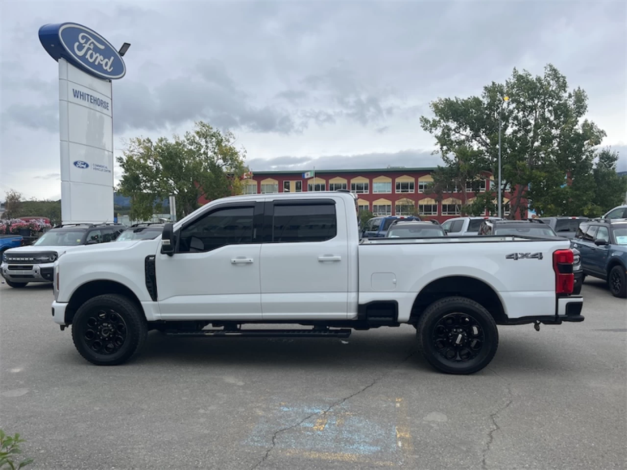 2024 Ford F-350 XLT Main Image