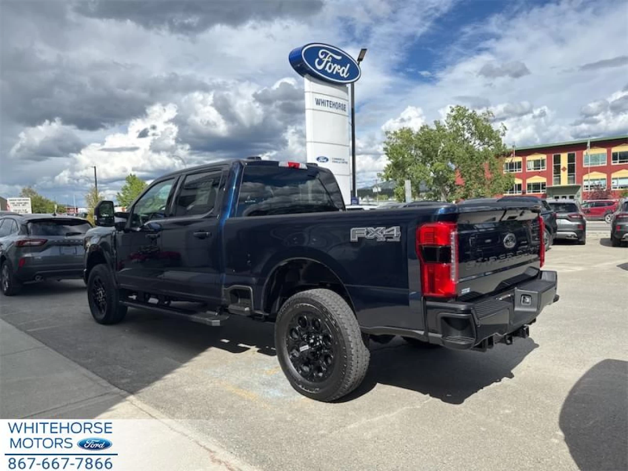 2025 Ford F-350 Super Duty XLT Main Image