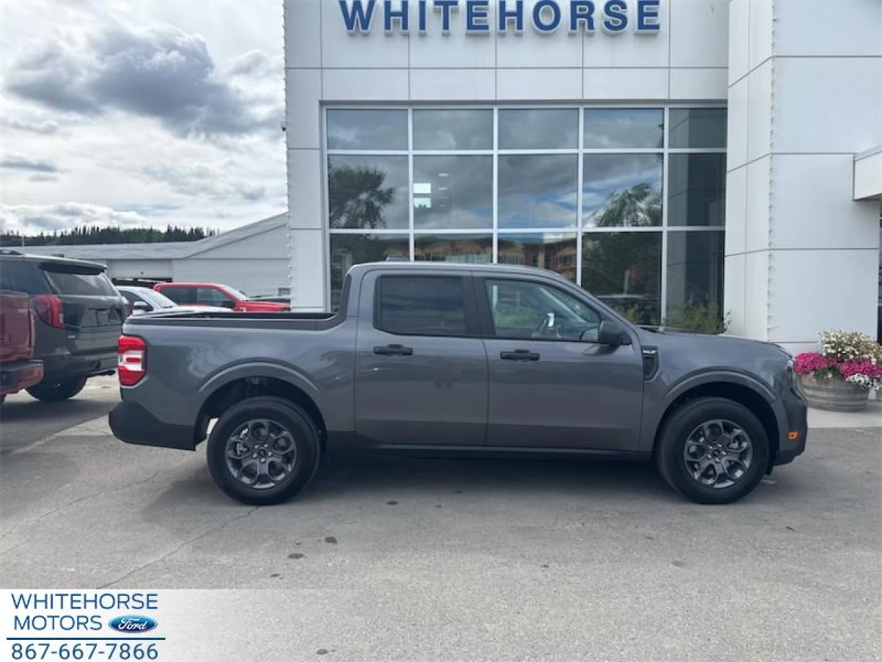 2025 Ford Maverick XLT Main Image