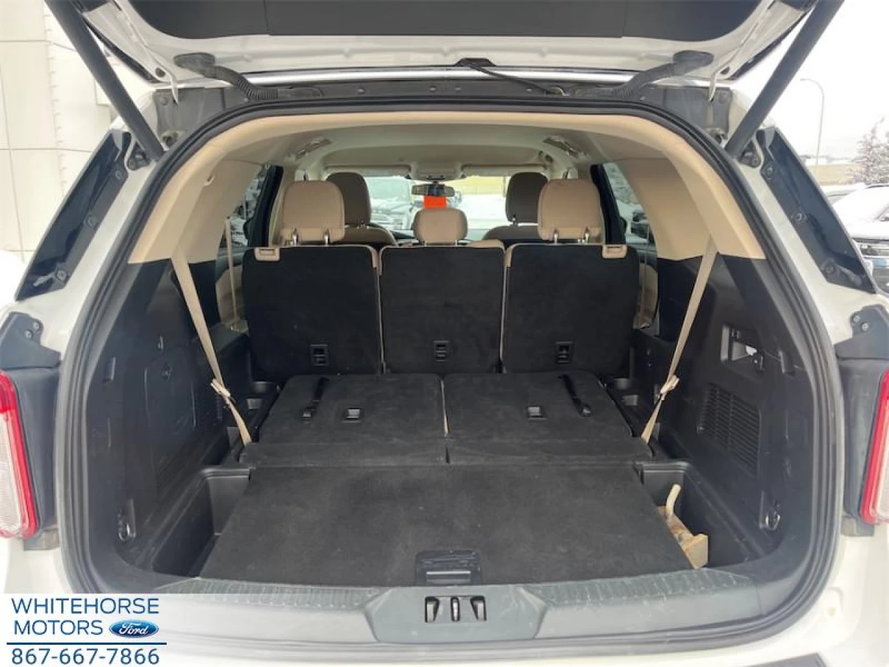 2020 Ford Explorer XLT Main Image