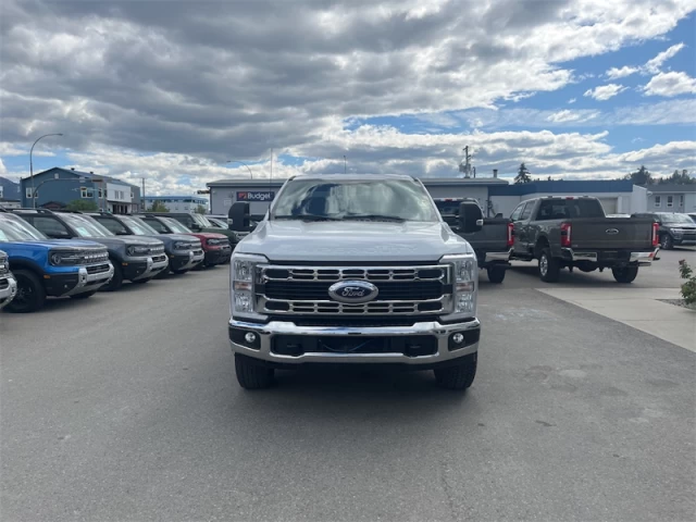 Ford F-350 4X4-CREW CAB SRW XLT-176 WB 2023