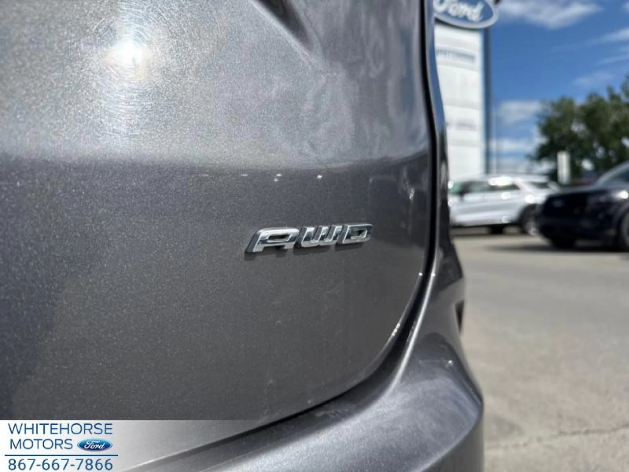 2022 Ford Edge SEL Main Image