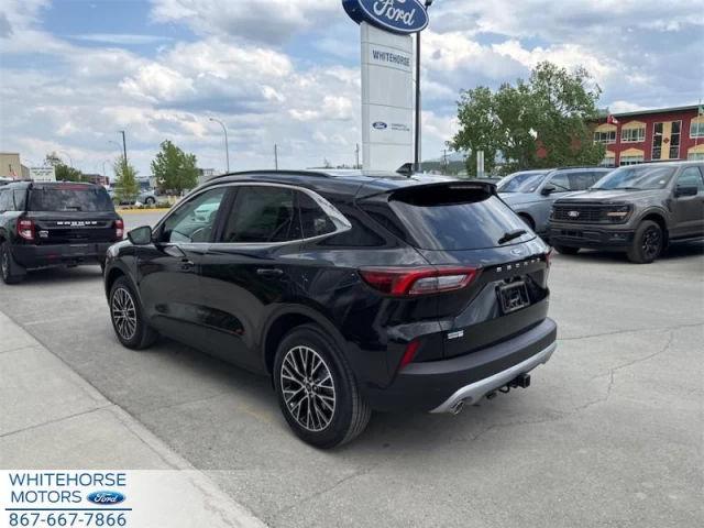 Ford Escape PHEV 2025