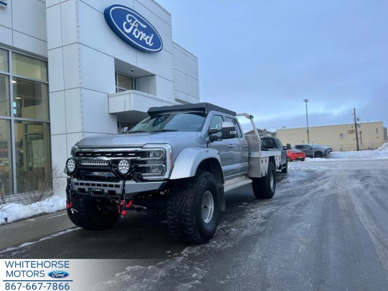 2023 Ford F-350 Chassis Cab Lariat Main Image
