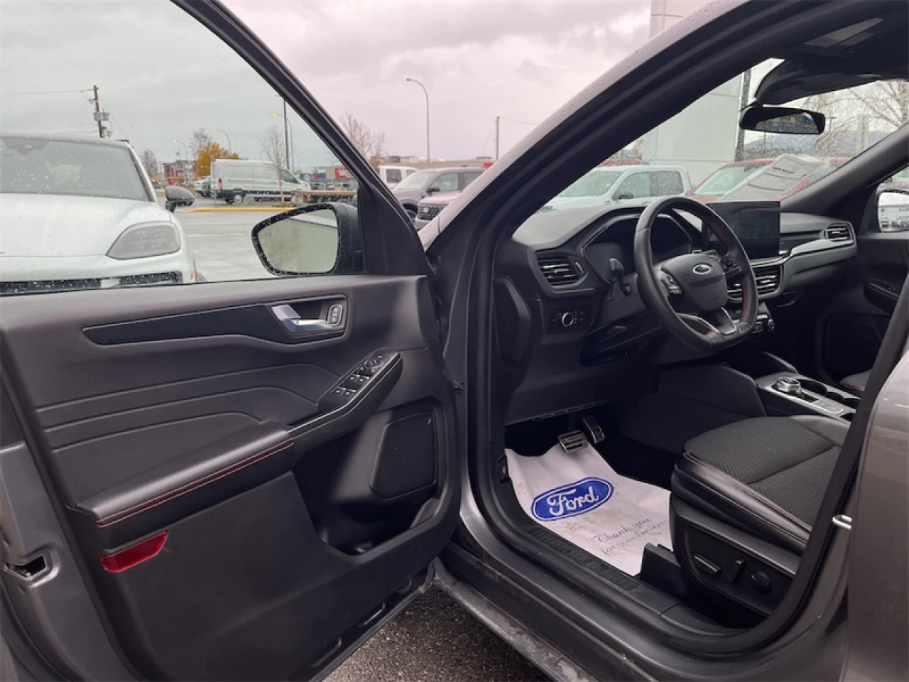 2023 Ford Escape ST-Line AWD Image principale