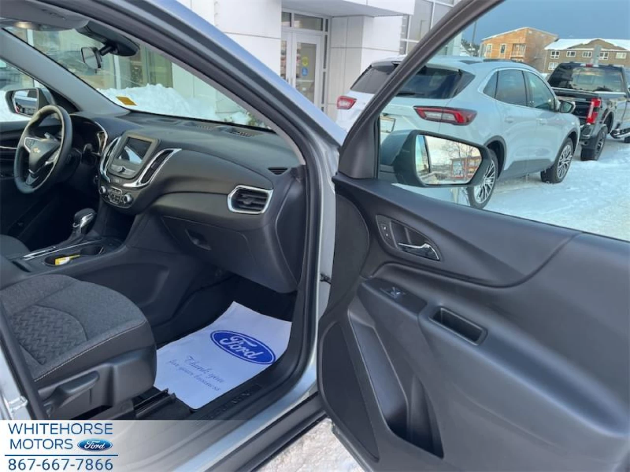 2024 Chevrolet Equinox LT Main Image