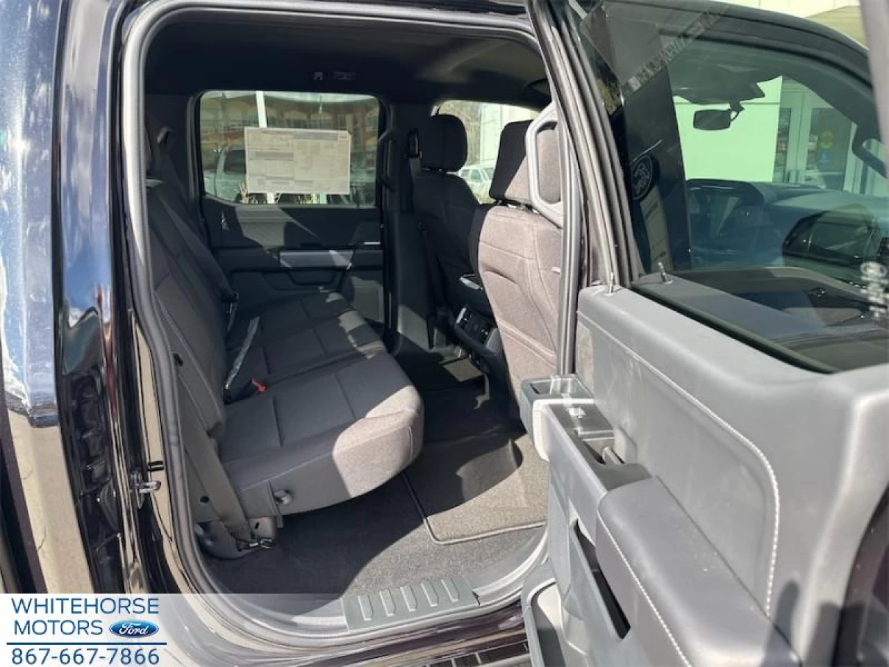 2025 Ford F-150 XLT Main Image