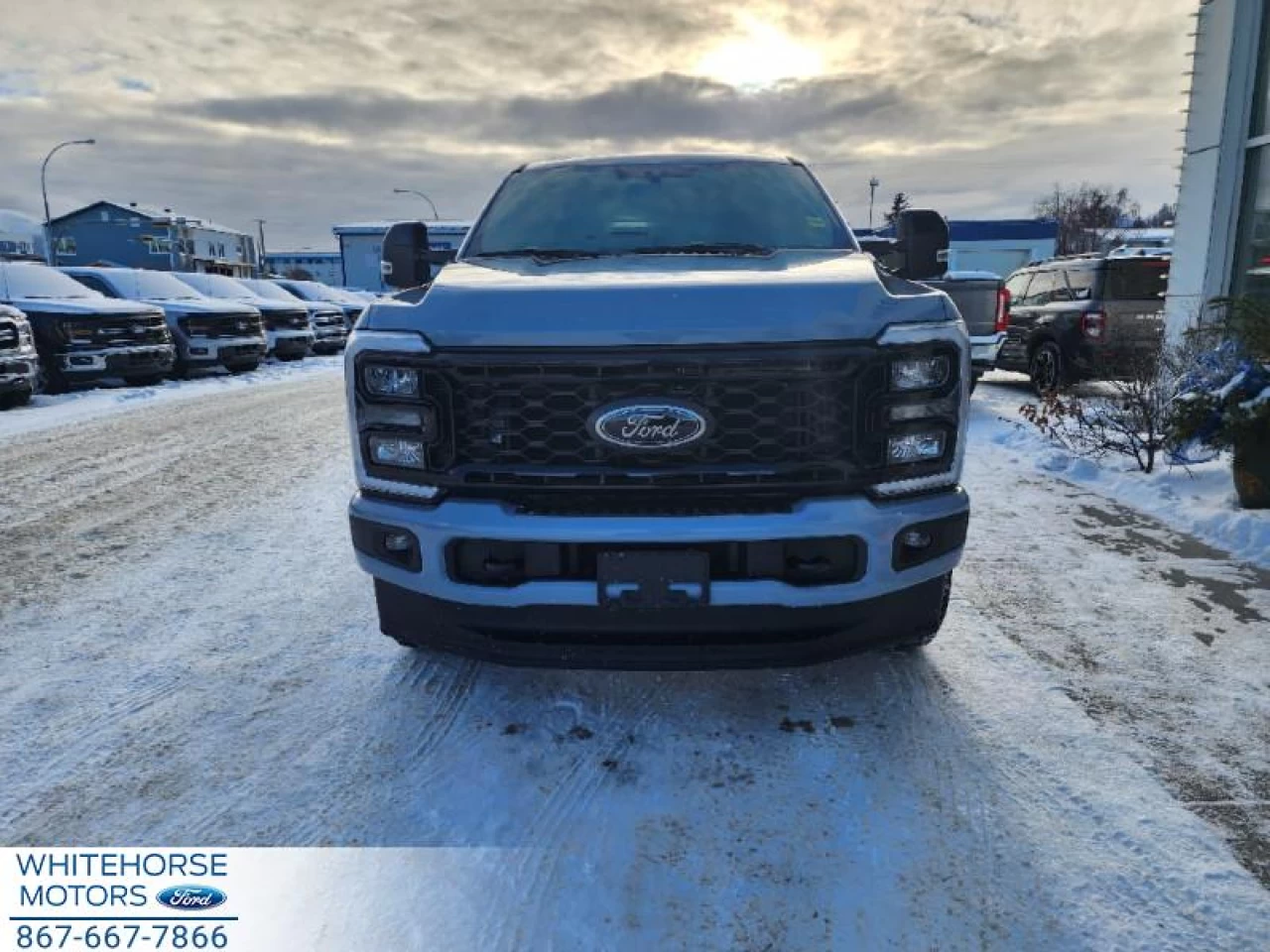 2025 Ford F-350 Super Duty LARIAT Image principale
