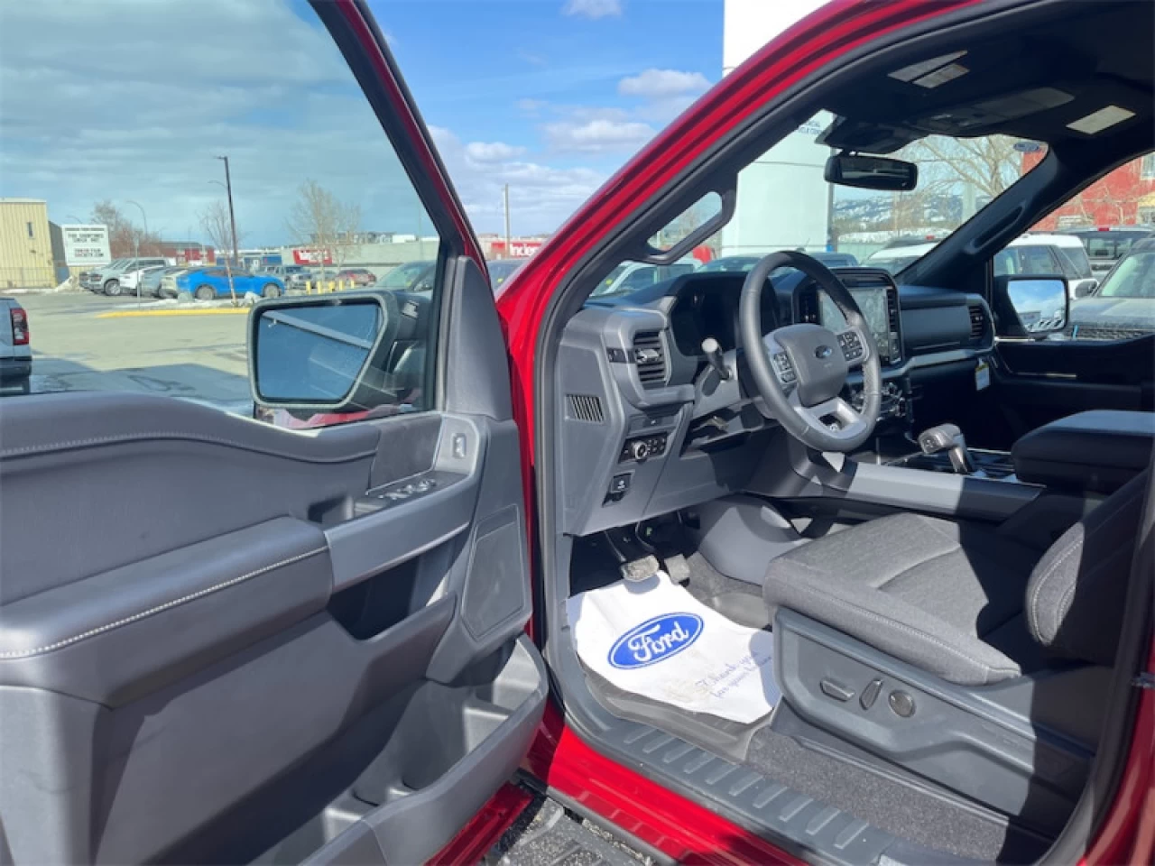 2026 Ford F-150 XLT Main Image