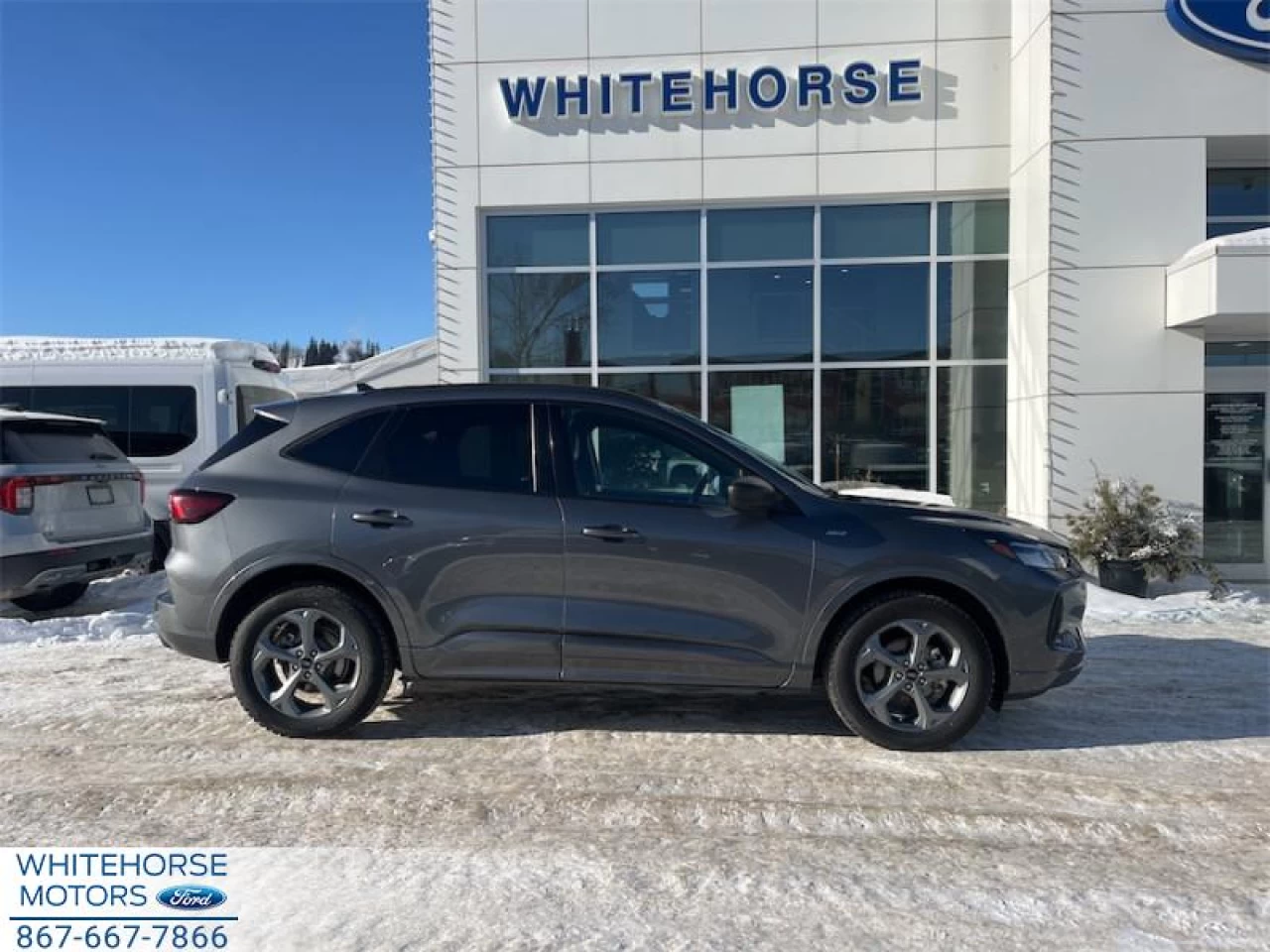 2023 Ford Escape ST-Line AWD Image principale