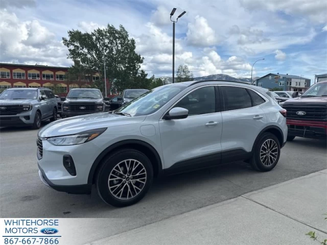 Ford Escape PHEV 2025