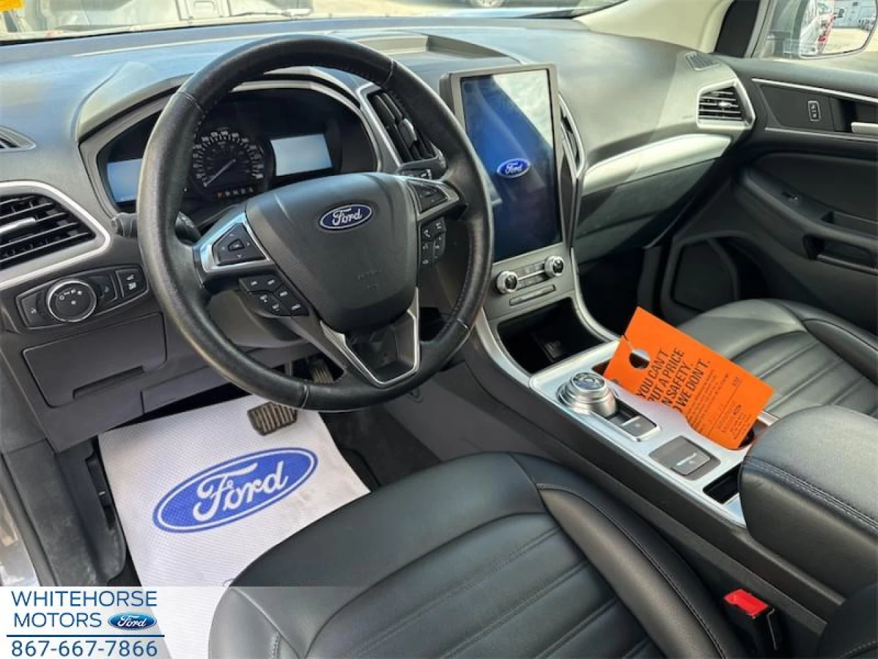 2022 Ford Edge SEL Main Image