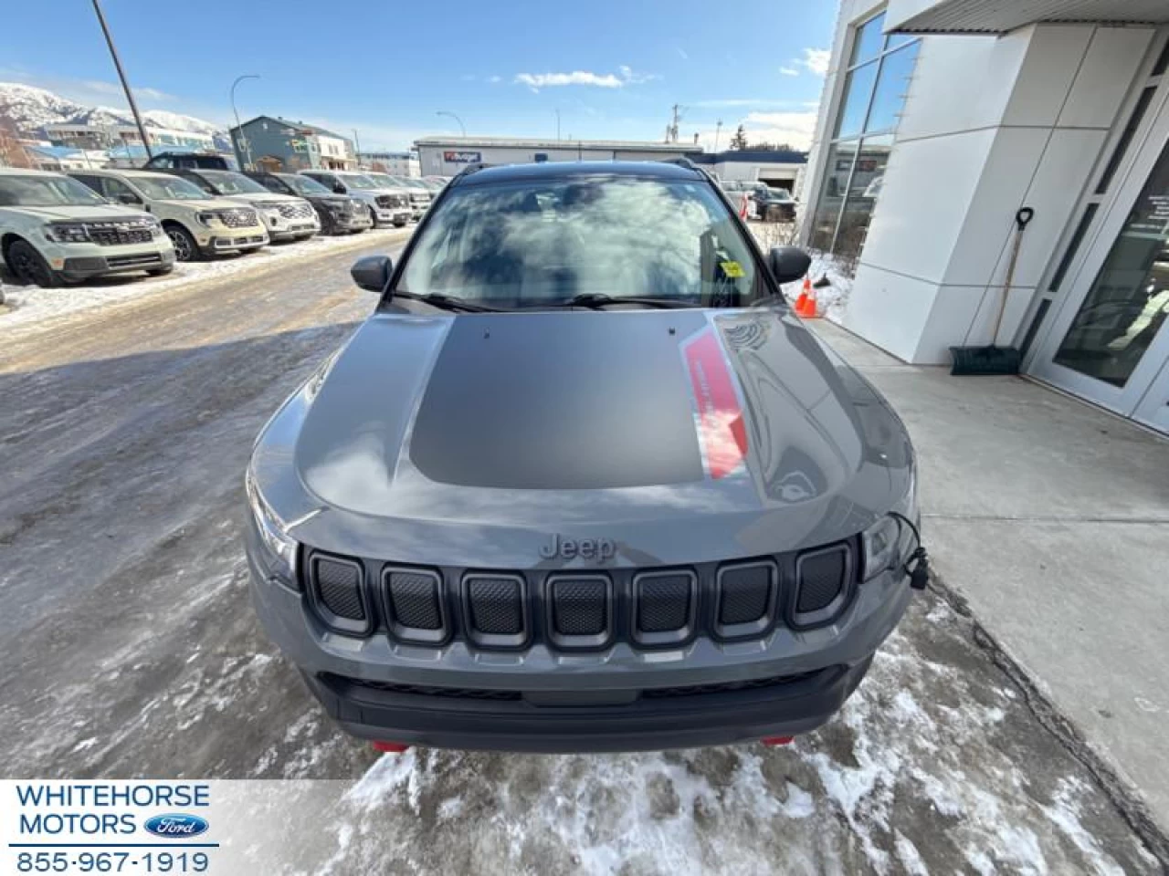 2022 Jeep Compass Trailhawk Image principale