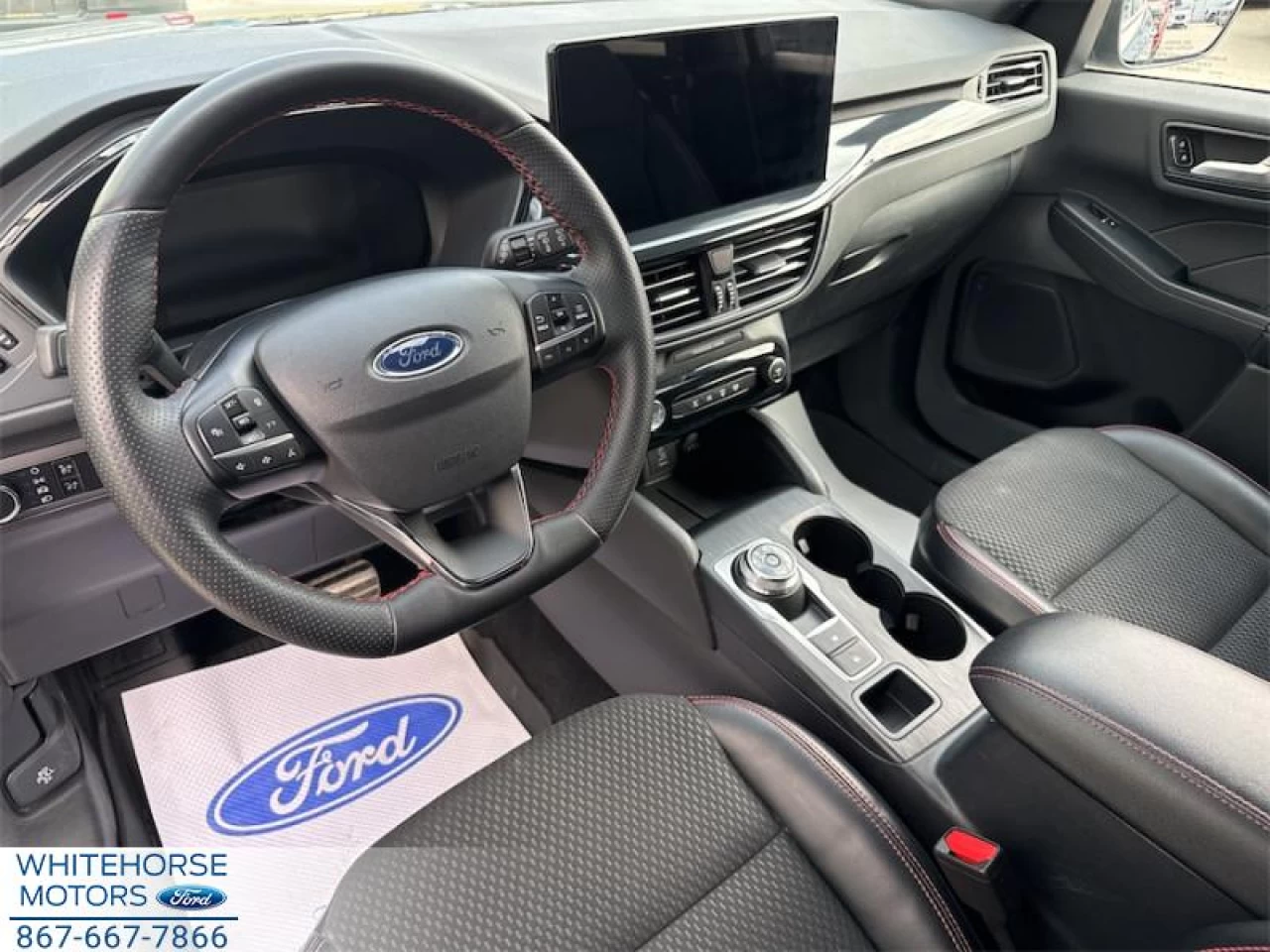 2023 Ford Escape ST-Line AWD Image principale