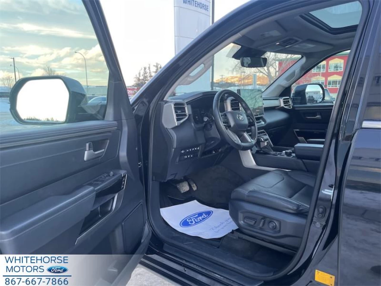 2022 Toyota Tundra Limited Main Image