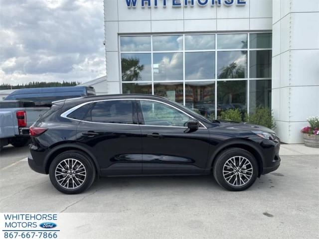 Ford Escape PHEV 2025