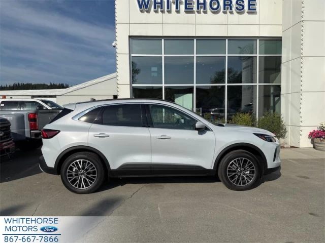 Ford Escape PHEV 2025