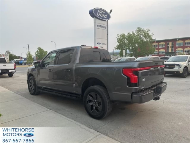 Ford F-150 Lightning Lariat 2025