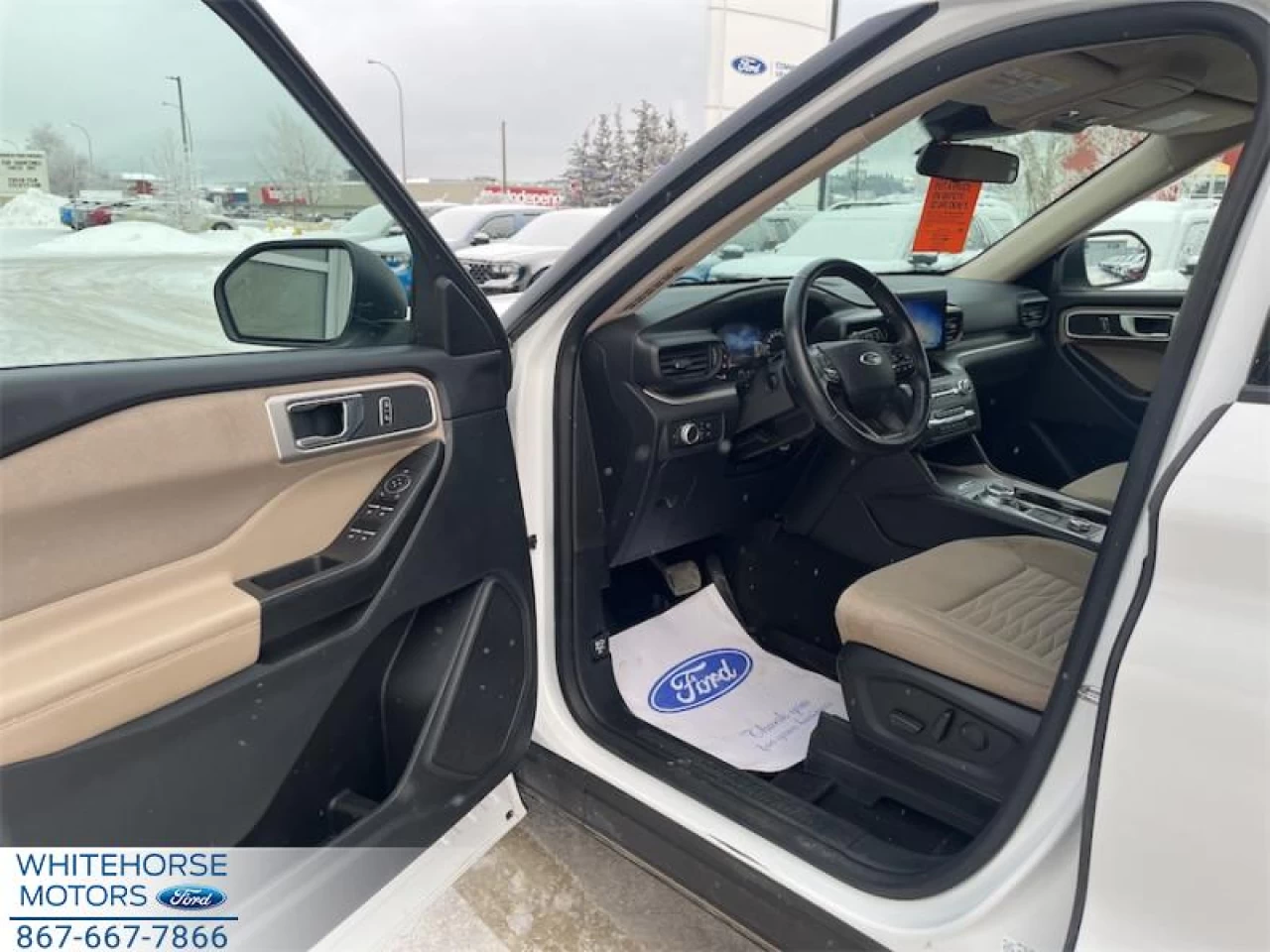 2020 Ford Explorer XLT Main Image