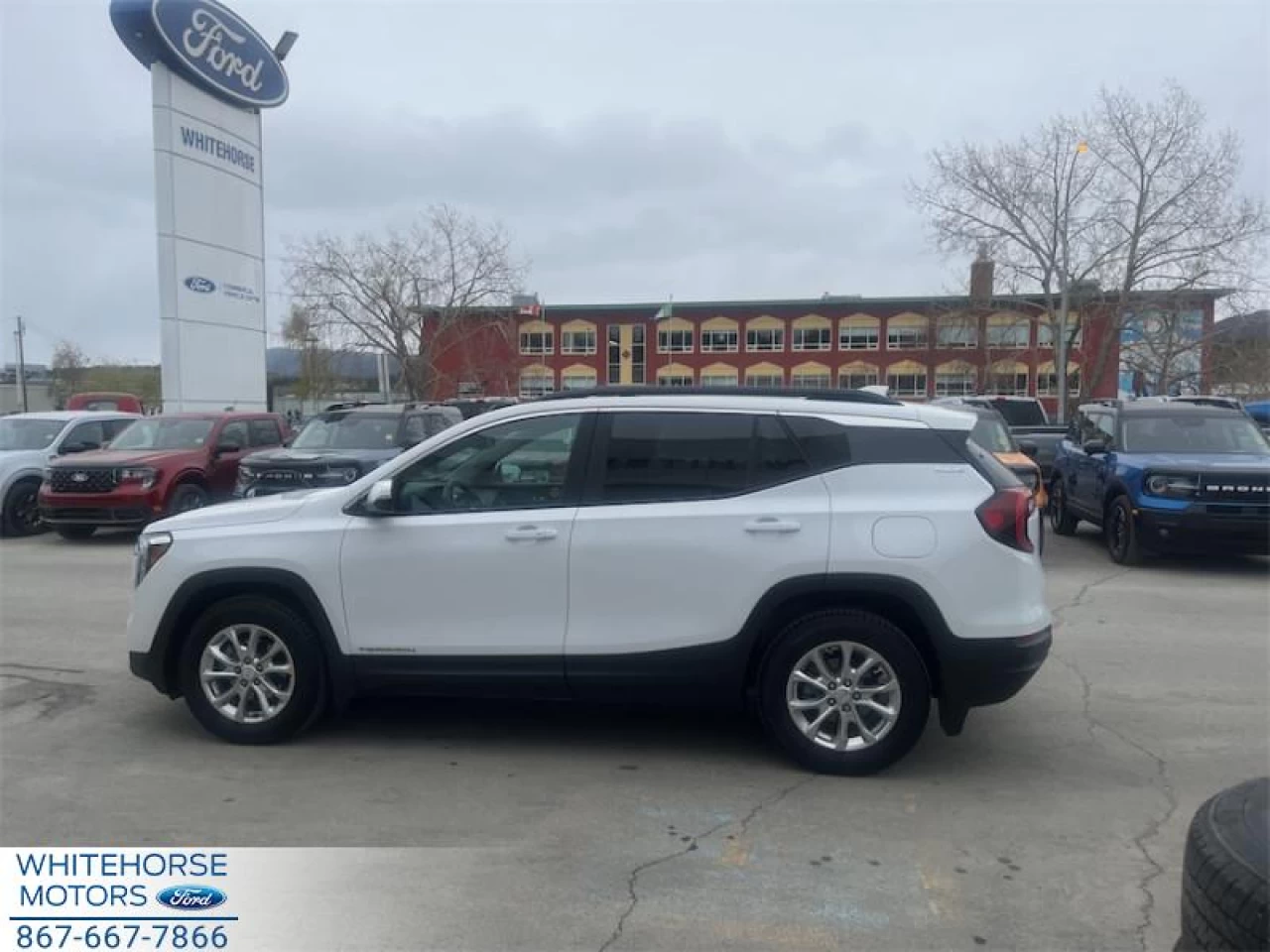 2022 GMC Terrain SLE AWD Main Image