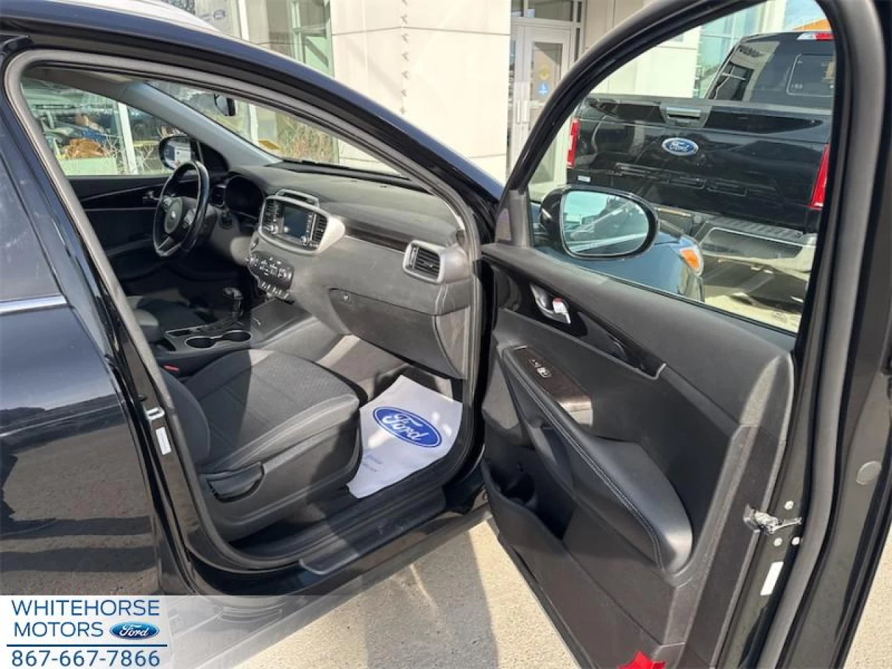 2018 Kia Sorento LX V6 Main Image