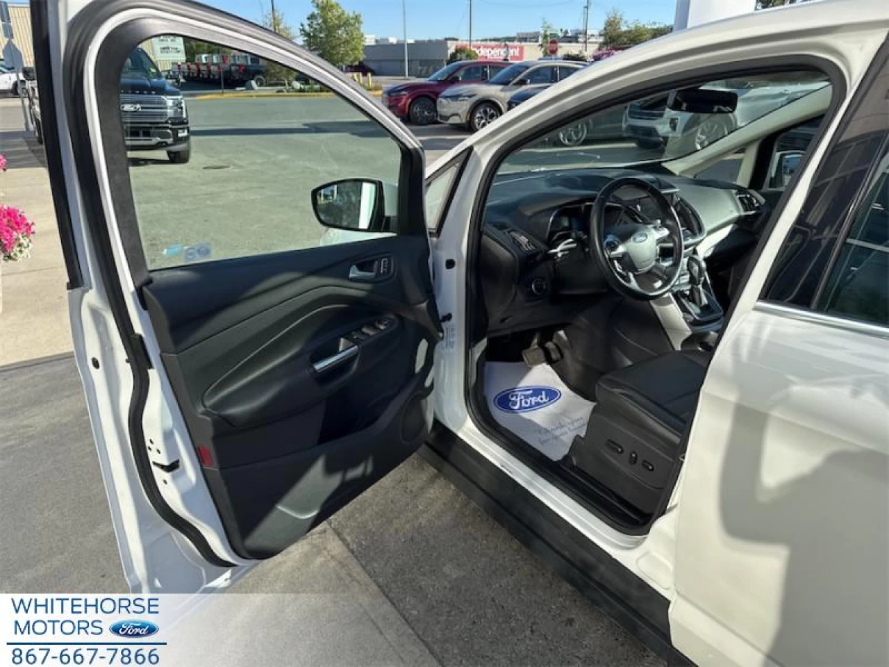2014 Ford C-Max SEL Main Image