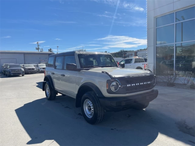 Ford Bronco Base 2026