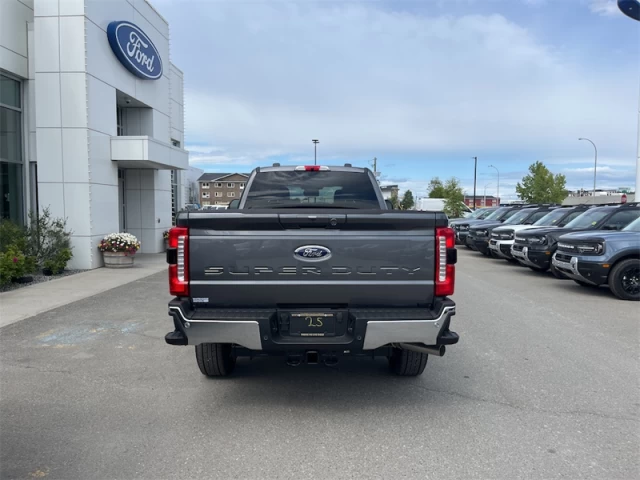 Ford F-350 XLT 2026