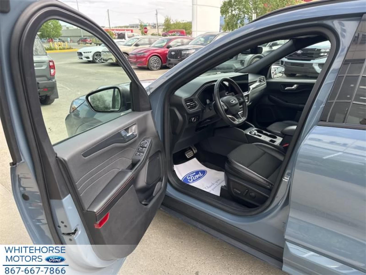 2023 Ford Escape ST-Line AWD Image principale