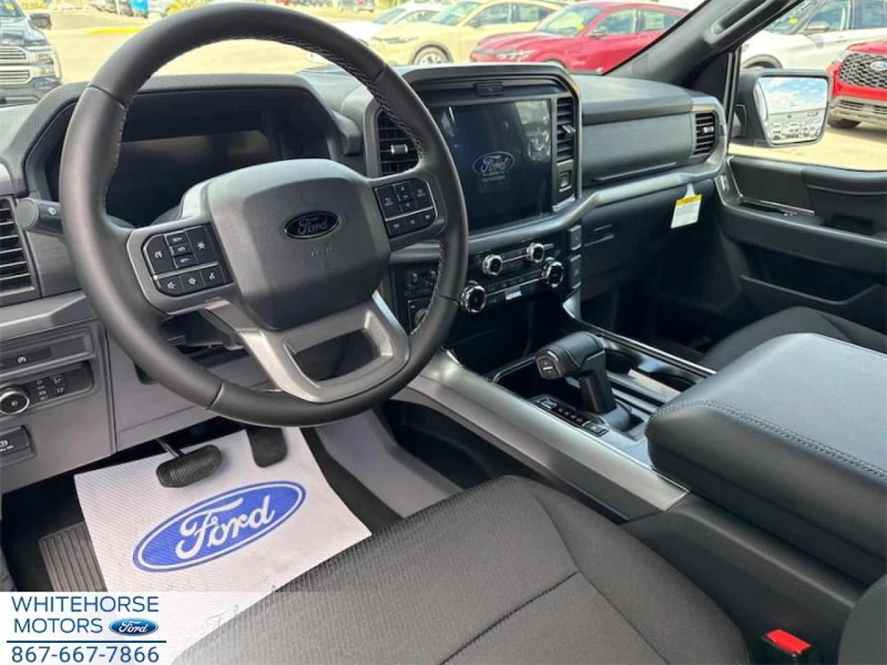 2025 Ford F-150 XLT Main Image