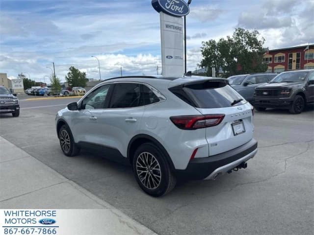 Ford Escape PHEV 2025