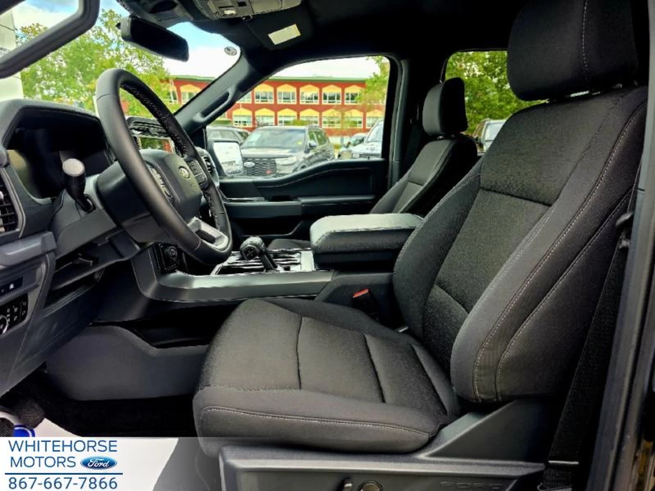 2025 Ford F-150 XLT Main Image