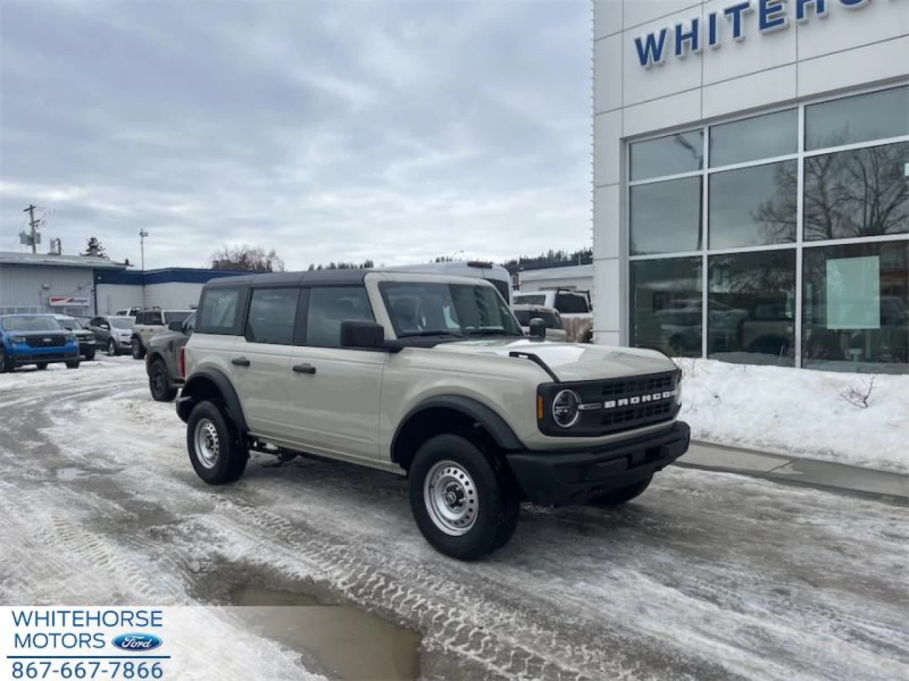 2026 Ford Bronco Base Main Image