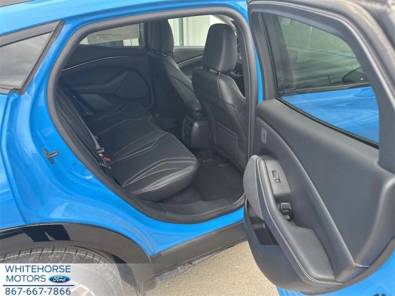 2024 Ford Mustang Mach-E Premium AWD Image principale