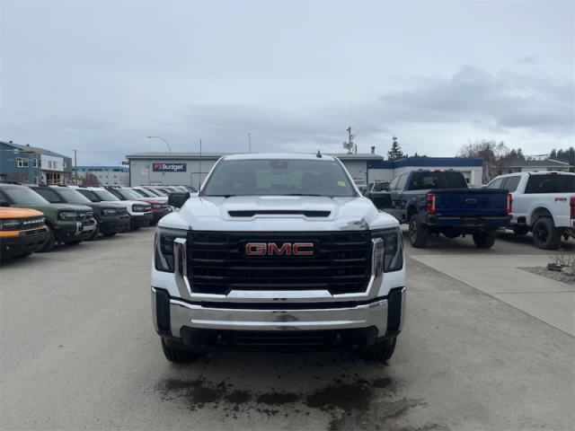 GMC Sierra 3500HD Pro 2024