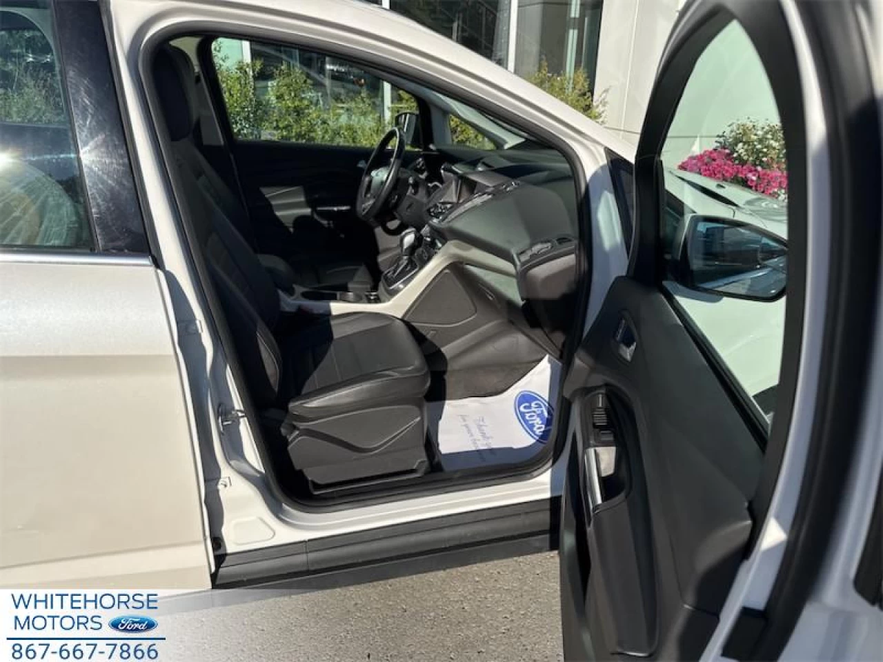2014 Ford C-Max SEL Main Image