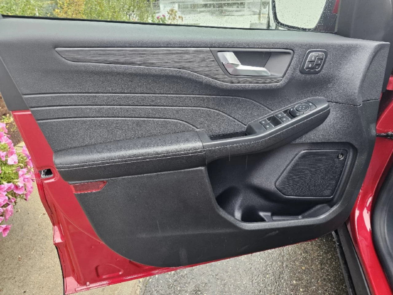 2024 Ford Escape PHEV Main Image
