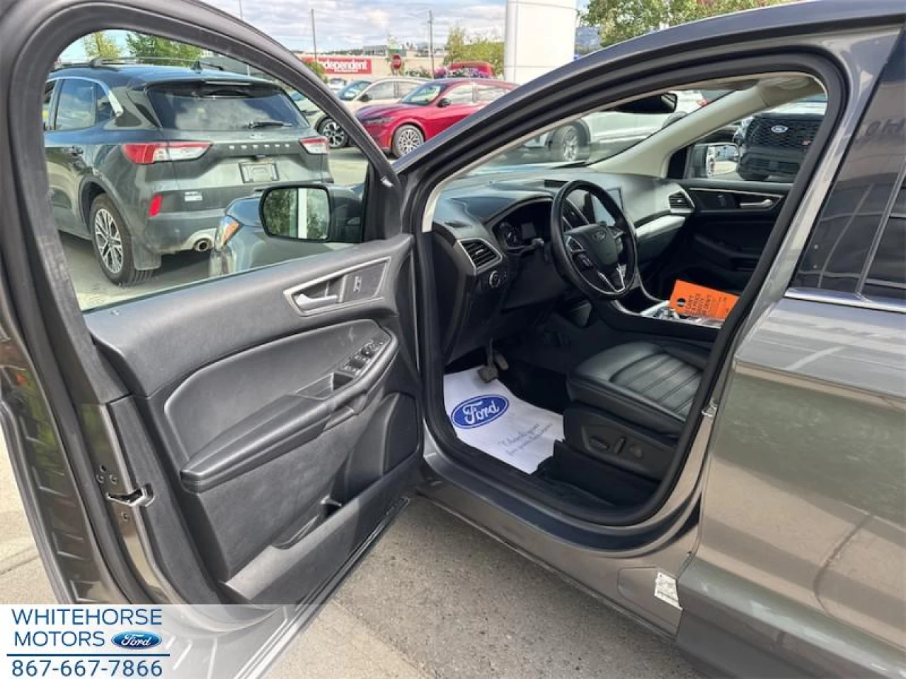 2022 Ford Edge SEL Main Image