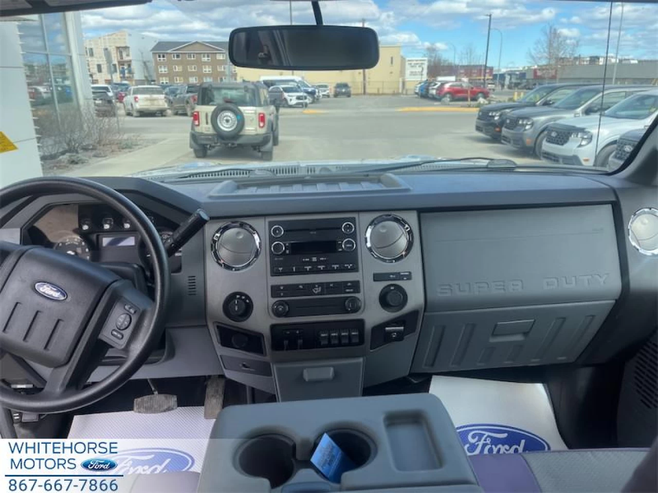 2014 Ford F-250 Super Duty XLT Main Image