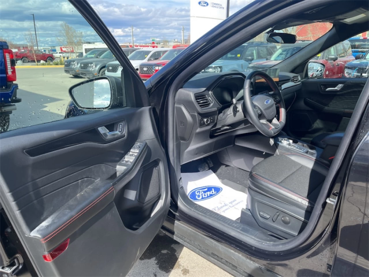 2025 Ford Escape ST-Line Image principale