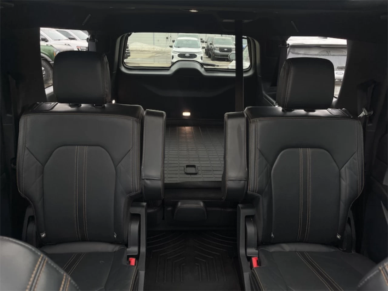 2022 Ford Expedition Max Platinum Main Image