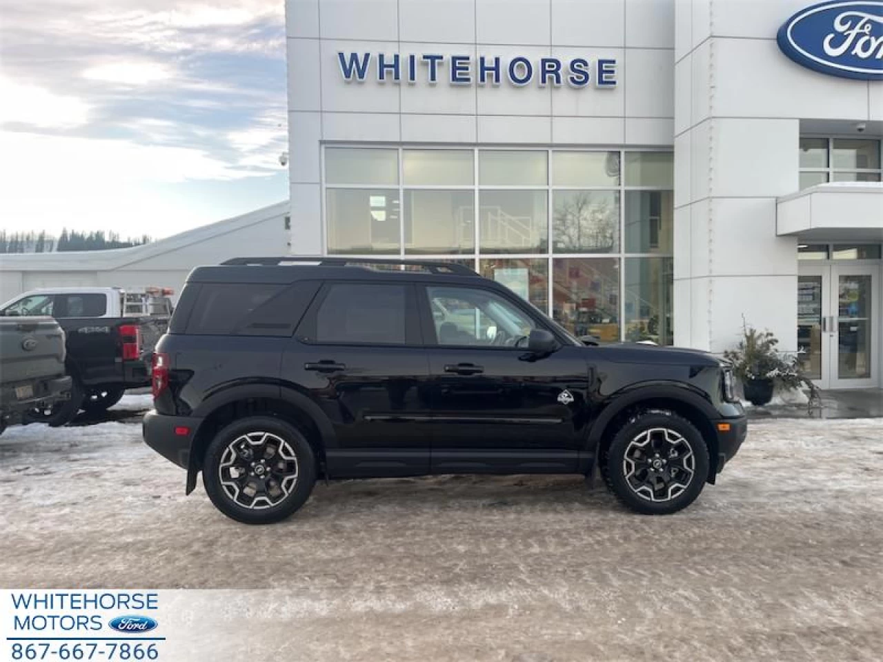 2025 Ford Bronco Sport Outer Banks Main Image