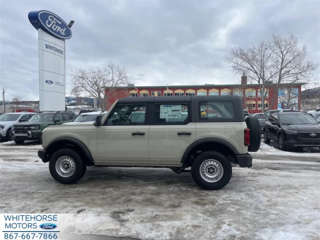 Ford Bronco Base 2026