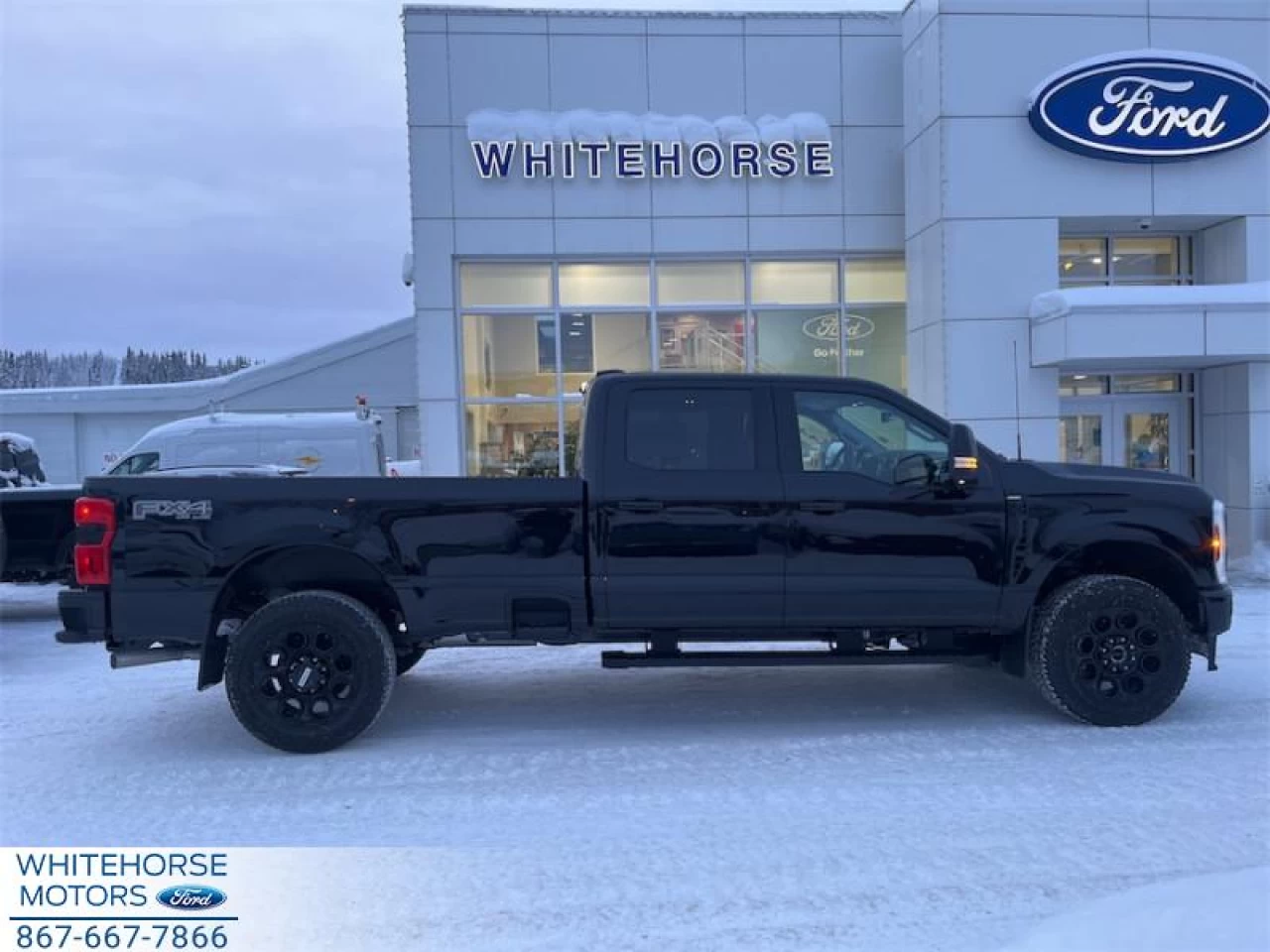 2026 Ford F-350 Super Duty Lariat Main Image