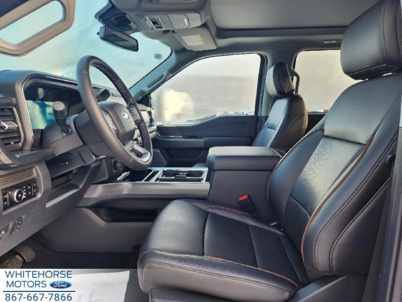 2025 Ford F-350 Super Duty LARIAT Image principale